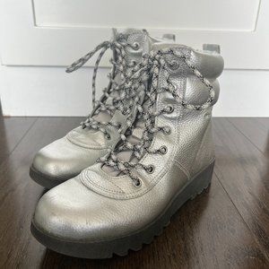 Cougar Winter Boots - Silver Leather